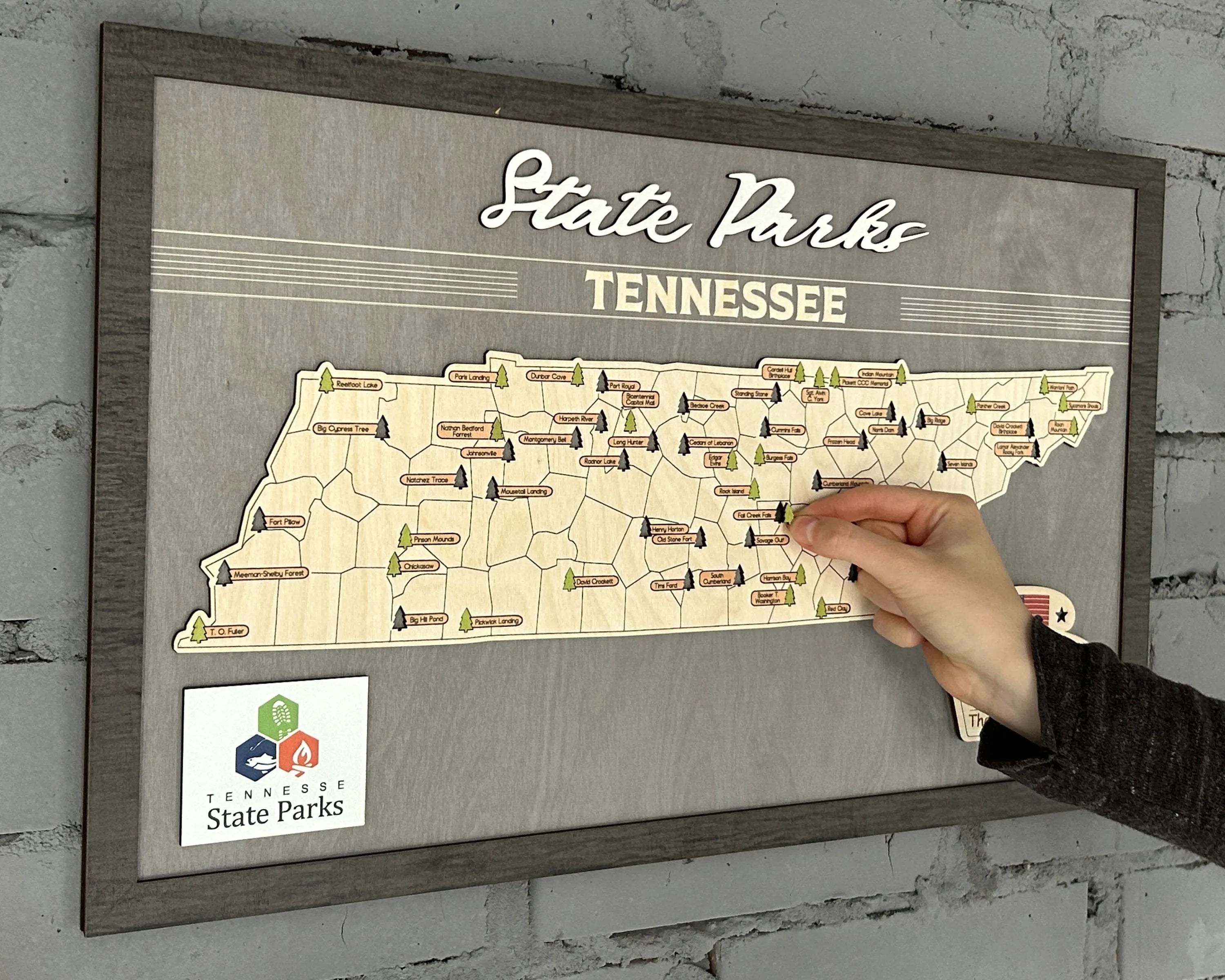 US Wooden Tennessee State Parks Map With Trees To Record Park Visits (Light Grey)