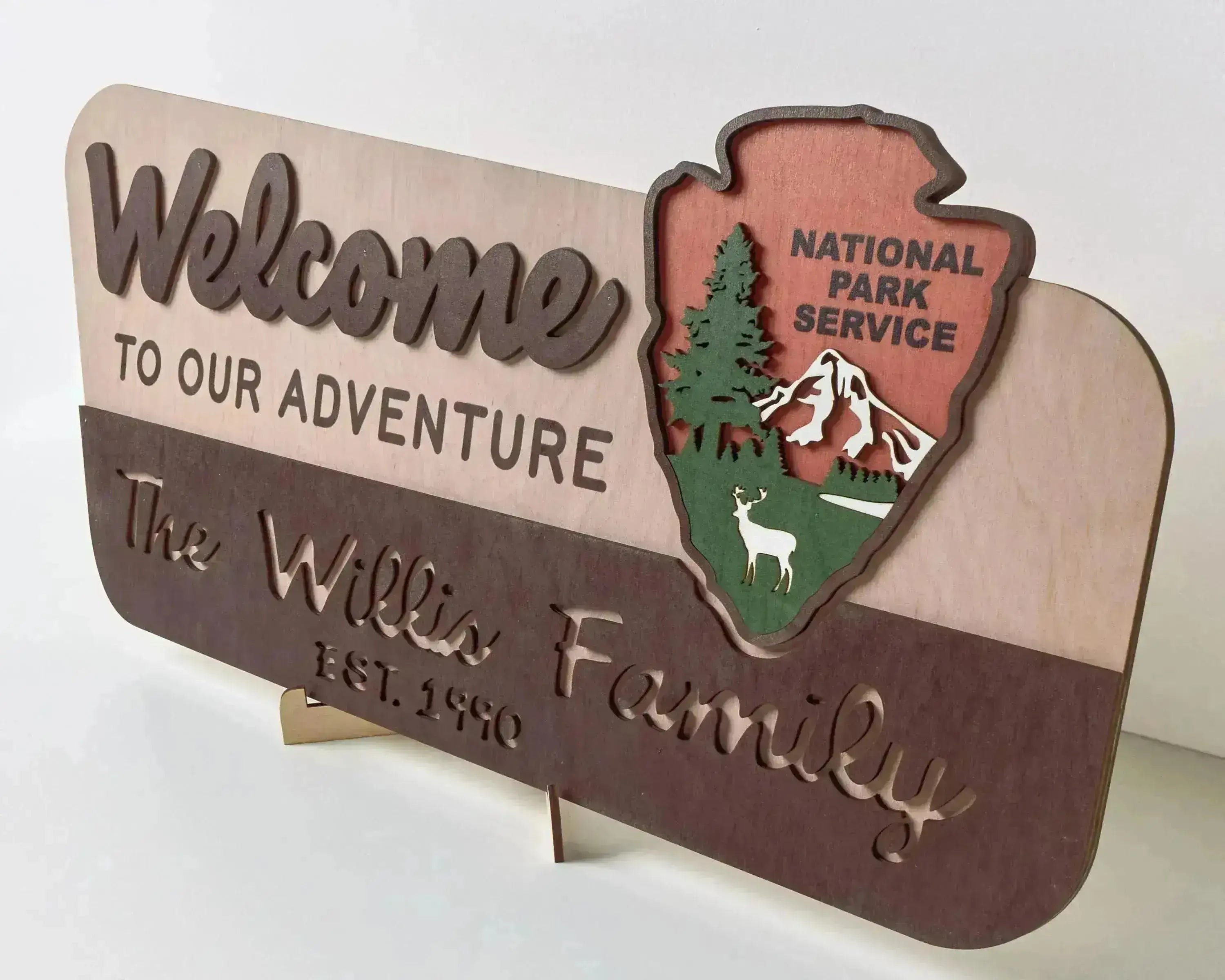 3D National Park Service Family Name Welcome Sign (Deer Design) - Lemap