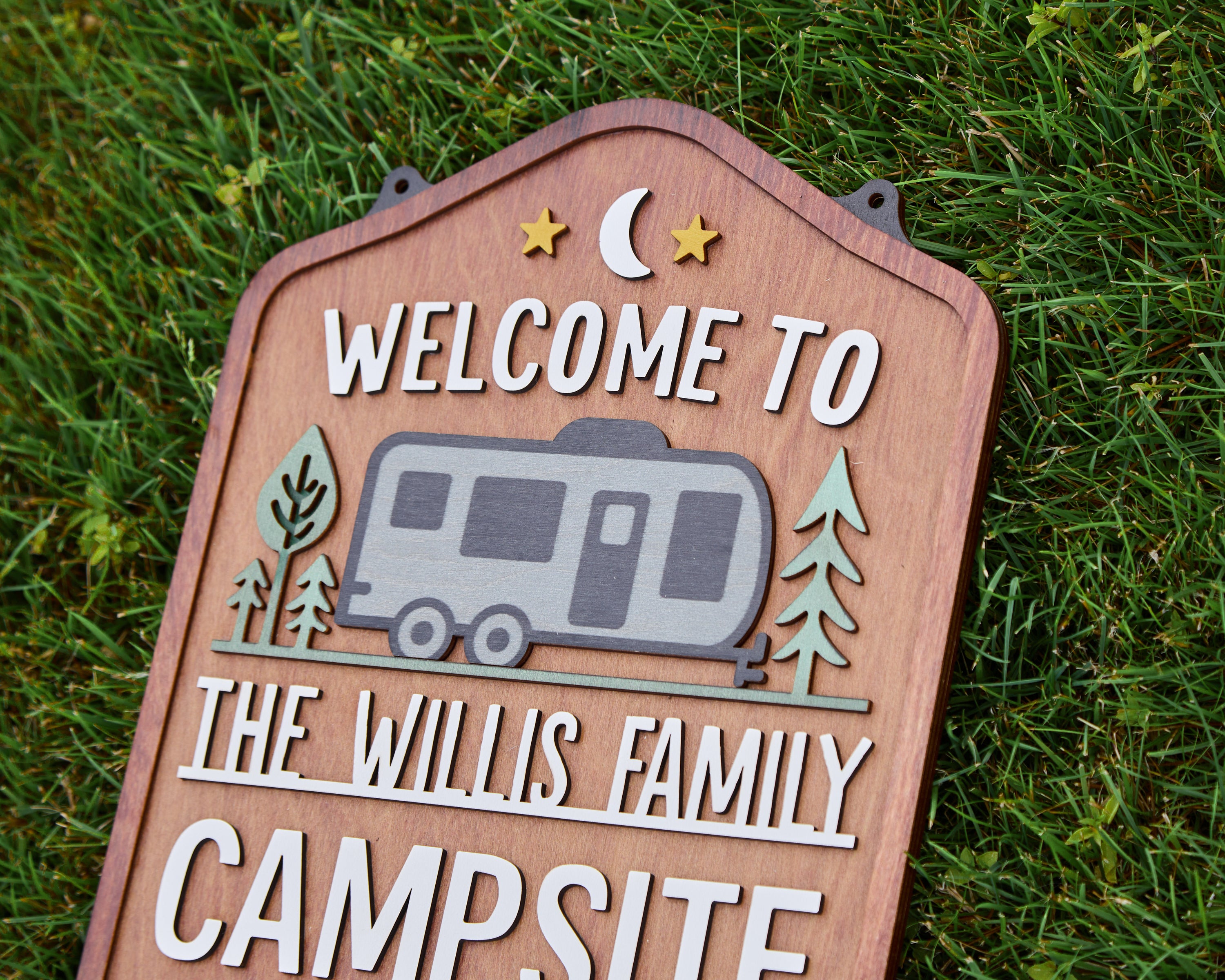 Personalized Welcome To Our Campsite Sign - Camping Flag | Custom Family Name Camper Decoration (Travel Trailer)