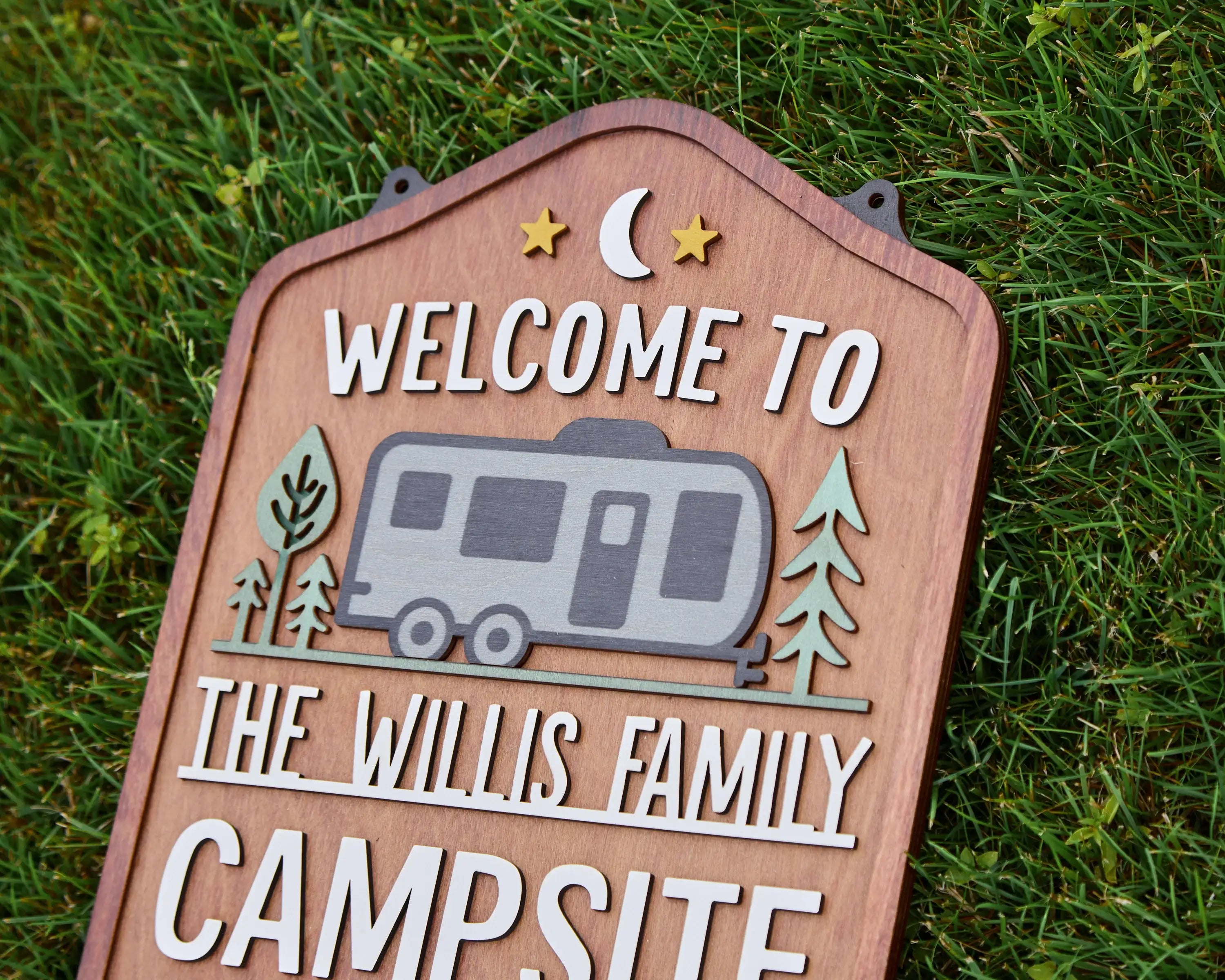 Personalized Welcome To Our Campsite Sign - Camping Flag | Custom Family Name Camper Decoration (Travel Trailer)