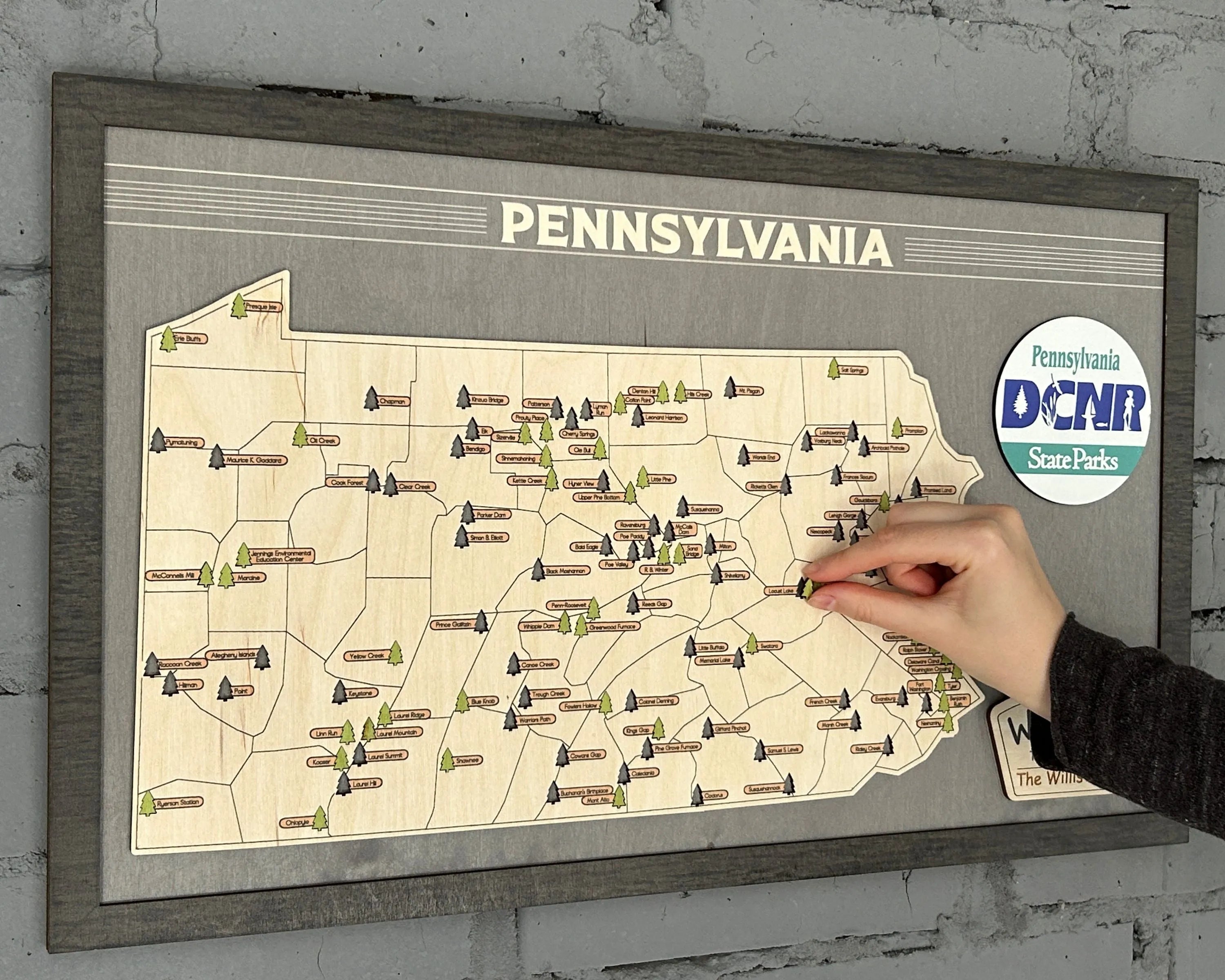 US Wooden Pennsylvania State Parks Map With Trees To Record Park Visits (Light Grey)