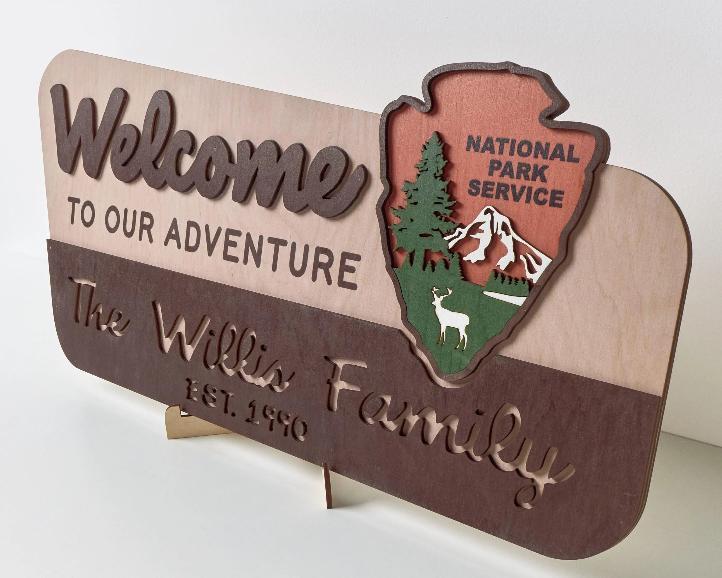 3D National Park Service Family Name Welcome Sign (Deer Design) - Lemap