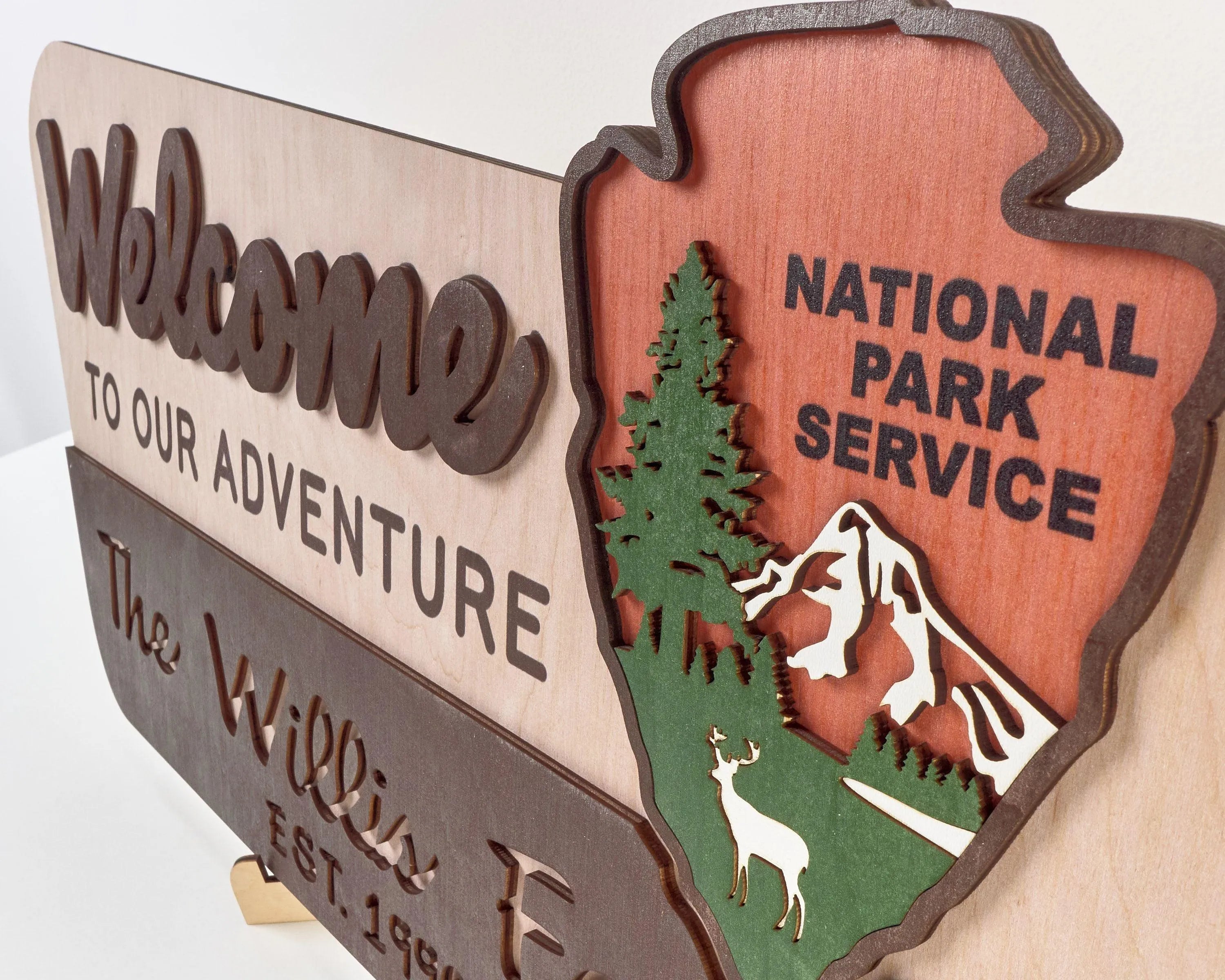 3D National Park Service Family Name Welcome Sign (Deer Design) - Lemap