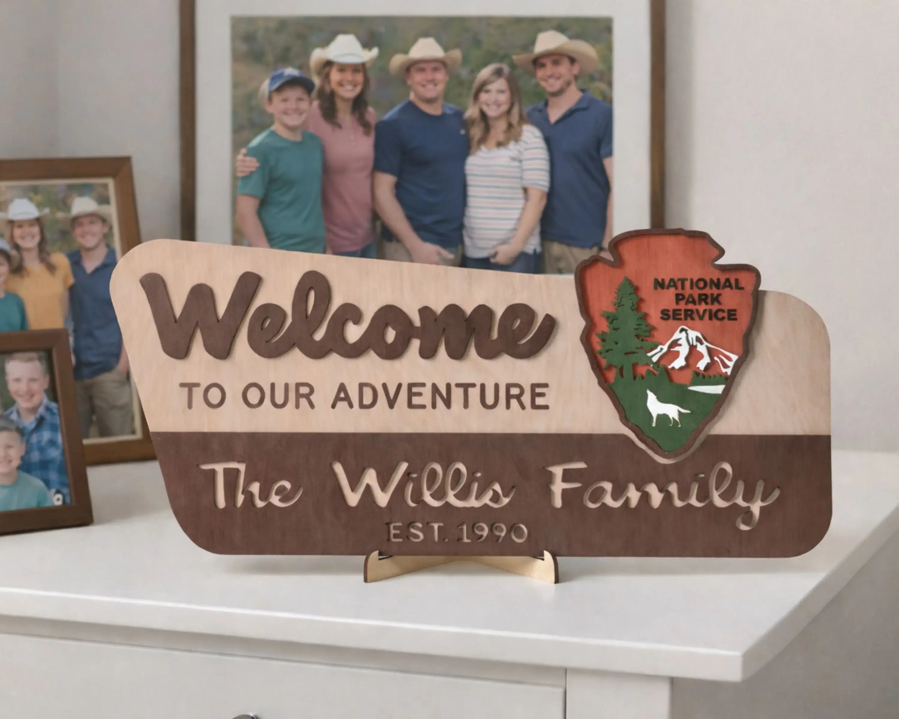3D National Park Service Family Name Welcome Sign (Wolf Design)