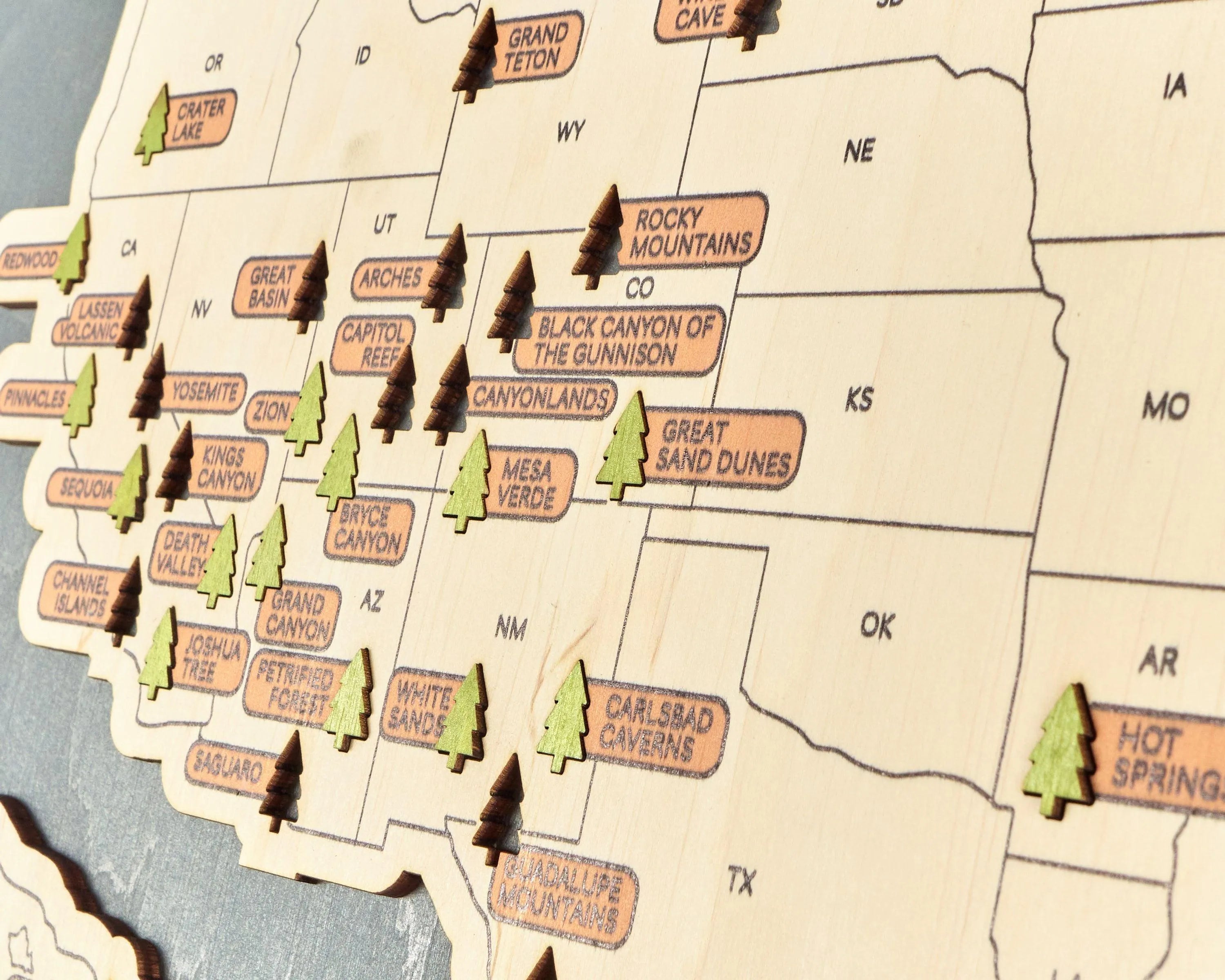 US 3D Wooden National Parks Travel Map With Trees To Record Park Visits (Sea Breeze) - Lemap